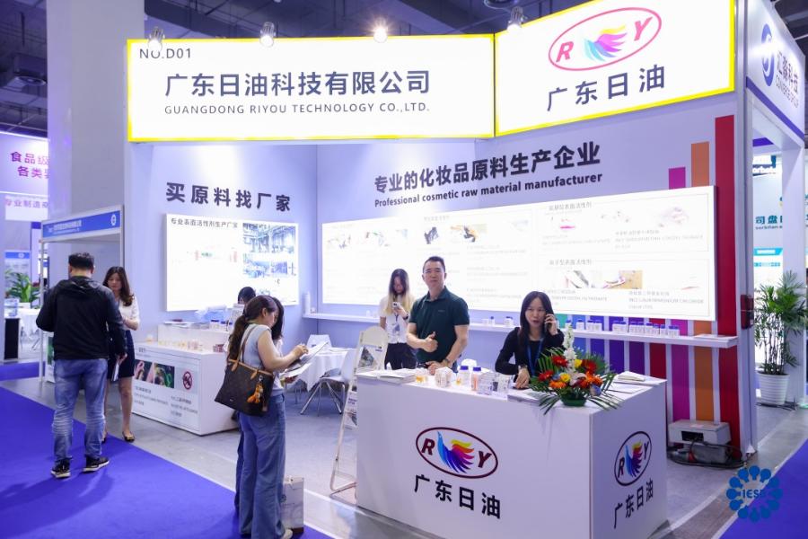 7ee67f99d35f44298bdff4e4a4e93cb6.jpg
